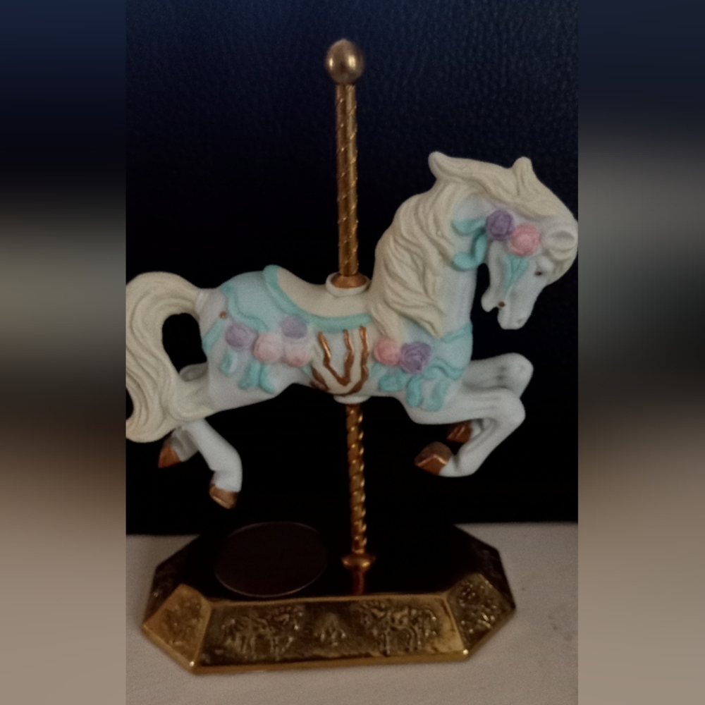 Elegant Horse Westminster Carousel Collection